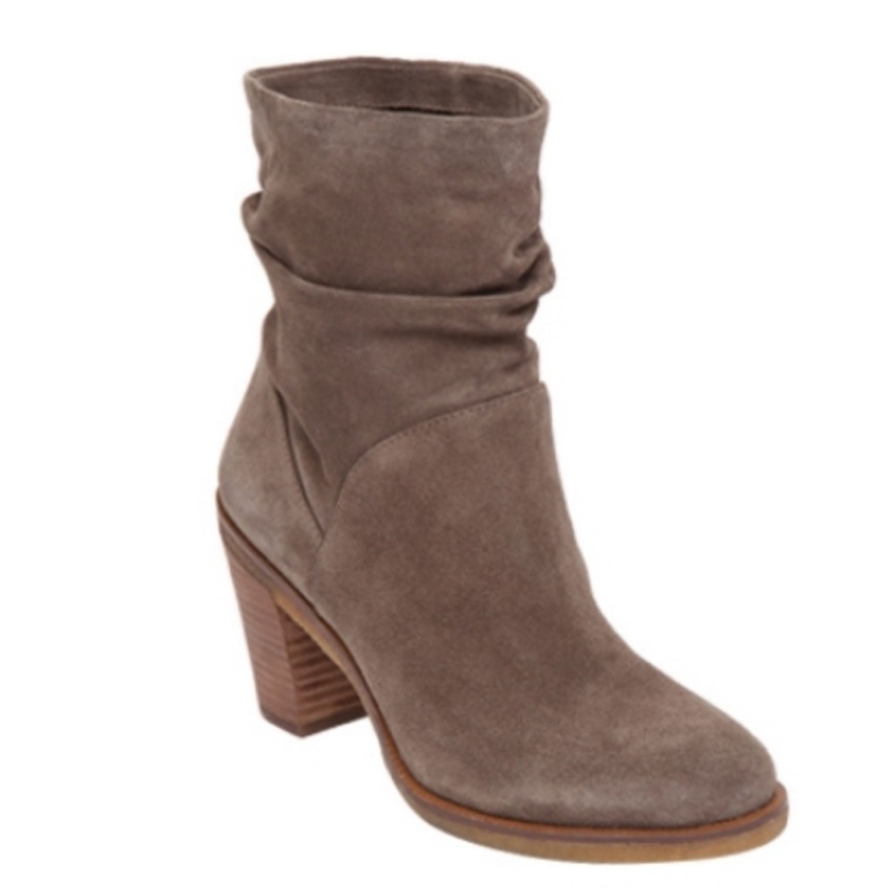 •VINCE CAMUTO• Suede Parka Slouchy Heeled Ankle Boot